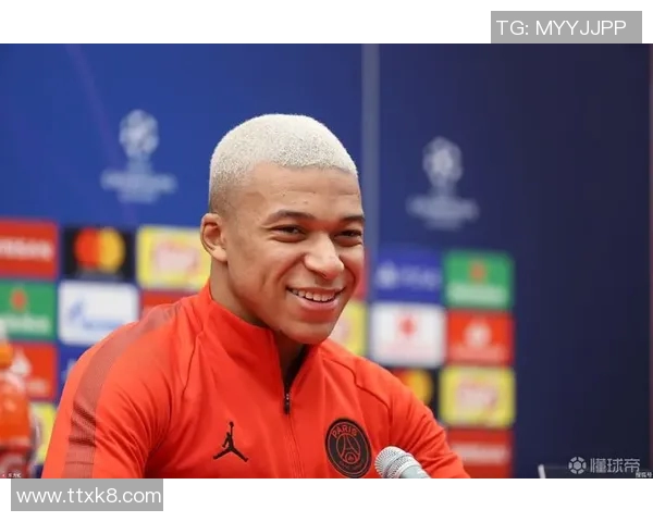 伊斯兰足球球星的辉煌人生与信仰力量交织的绿茵传奇 伊斯兰足球球星的辉煌人生与信仰力量交织的绿茵传奇