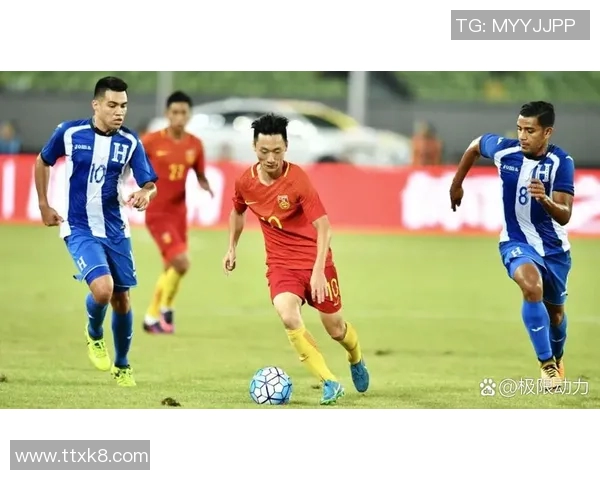 足球球星场上语言风采中超赛场互动与精神面貌解析